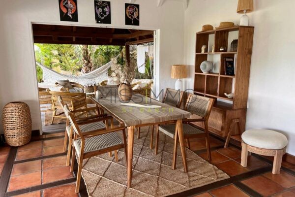 cases-des-isles-dining