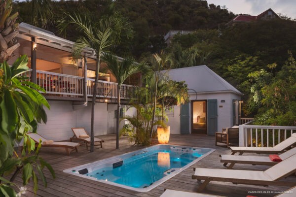 cases-des-isles-jac-night